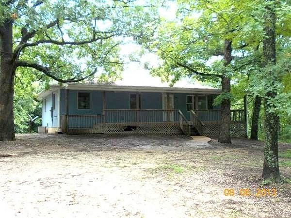 Witt Rd, Eldon, MO 65026