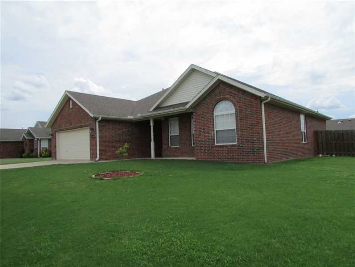 1440 VINEY GROVE RD, Prairie Grove, AR 72753