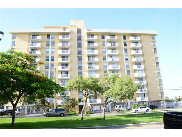 2020 NE 135 ST # 504, Miami, FL 33181