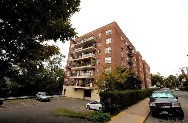 42 Pine St Apt 5g, Yonkers, NY 10701