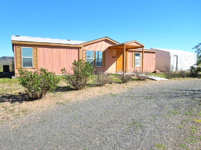 3195 West Mcconnico Road, Golden Valley, AZ 86413