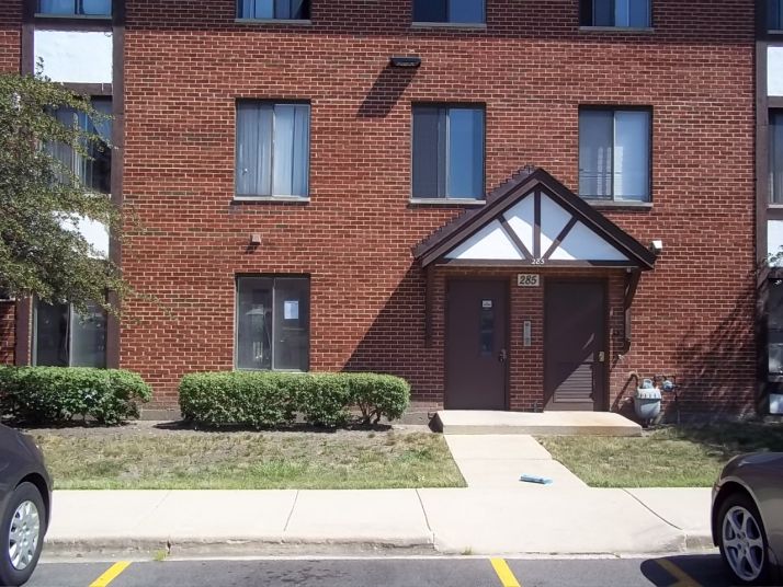 285 Gregory St Unit 4, Aurora, IL 60504