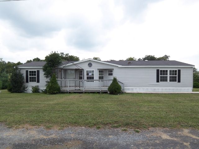 6208 Hager Rd, Greencastle, PA 17225