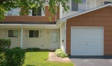 464 Esselen Ct Carol Stream, IL 60188