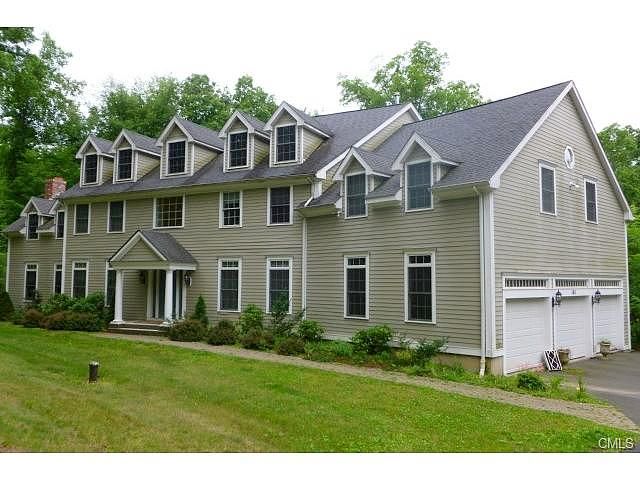 Taunton Hill, Newtown, CT 06470