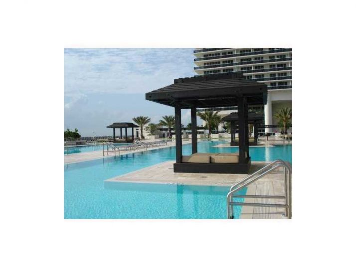 1800 S OCEAN DR # 3402, Hallandale, FL 33009