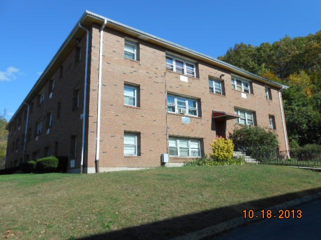 45 Donna Dr Unit A-2, New Haven, CT 06513