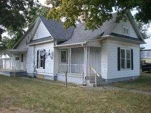 114 Adams St, Westville, IL 61883