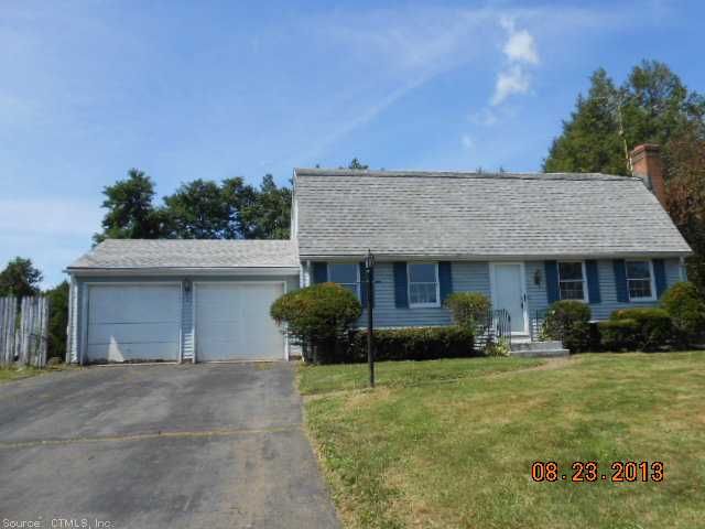 75 Willowcrest Dr, Windsor, CT 06095