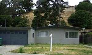 1016 Meadow Ave, Pinole, CA 94564