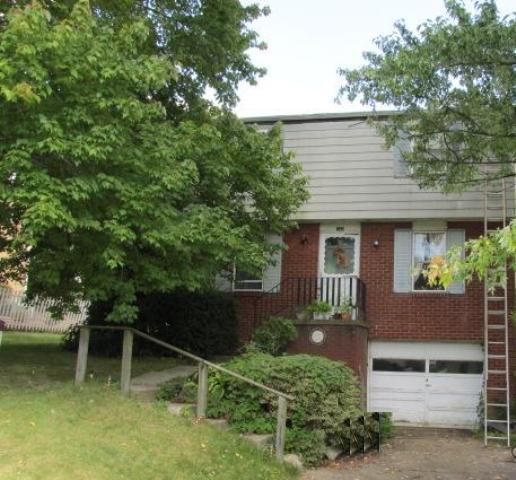 142 Convair Drive, Coraopolis, PA 15108