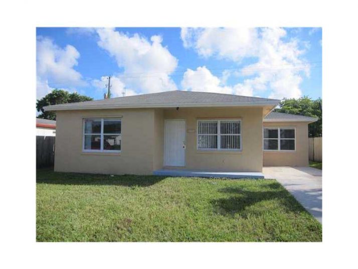 5612 FLETCHER ST, Hollywood, FL 33023