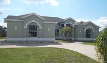 3017 Se Santa Barbara Pl Cape Coral, FL 33904