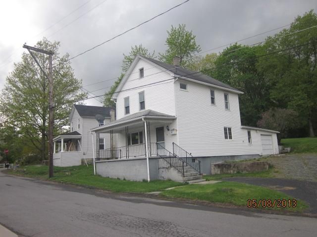 40 Sand Street, Carbondale, PA 18407