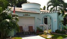 8753 ABBOTT AV Miami Beach, FL 33154