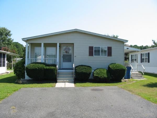 20 Downing Street, Easton, MD 21601