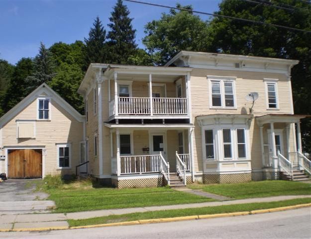 14 Ayers St, Barre, VT 05641