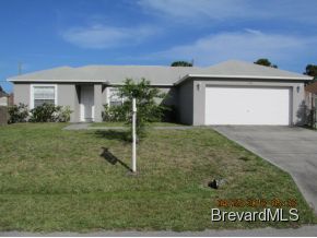 1276 Rayfield St Se, Palm Bay, FL 32909