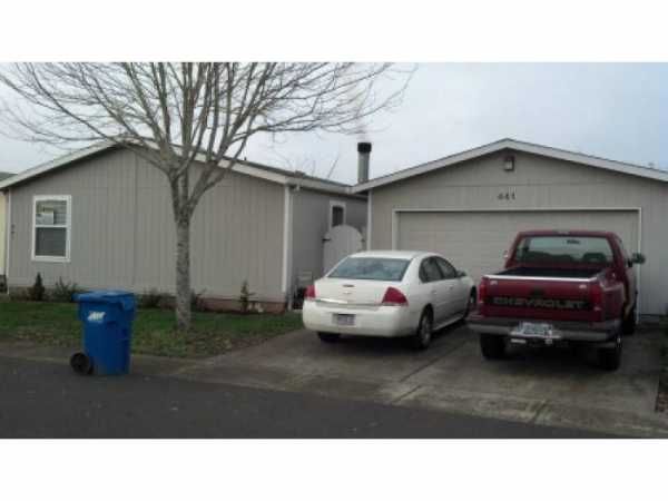 441 OAKS STREET, Woodburn, OR 97071