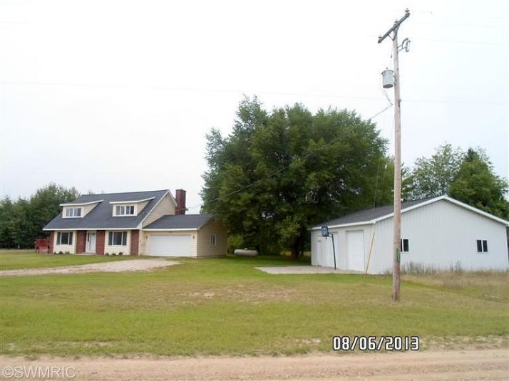 5 Mile, Evart, MI 49631