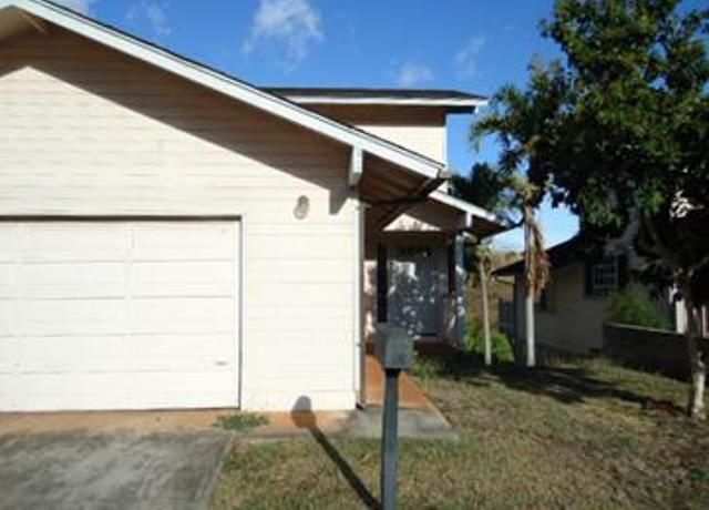 94-1165 Lumipolu Street 47, Waipahu, HI 96797