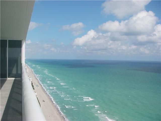 1830 S OCEAN DR SEASONAL # 4002, Hallandale, FL 33009