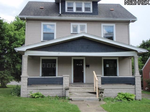 237 E Main St, Girard, OH 44420