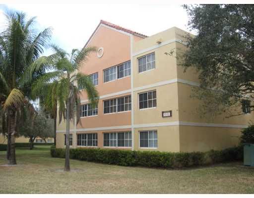 6115 NW 186 ST # 204, Hialeah, FL 33015