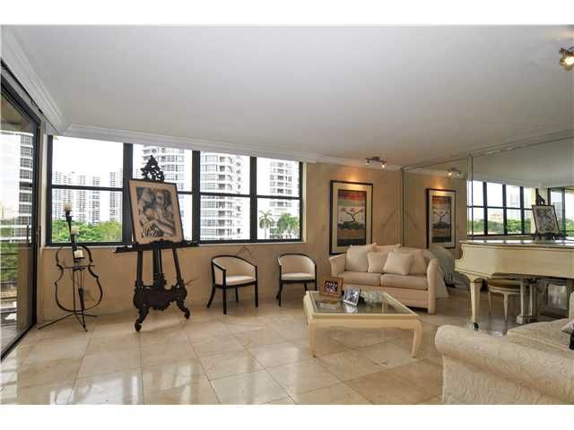 3440 NE 192 ST # 5B-A, Miami, FL 33180