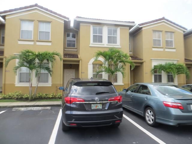 15724 Sw 41St St Unit 107, Hollywood, FL 33027