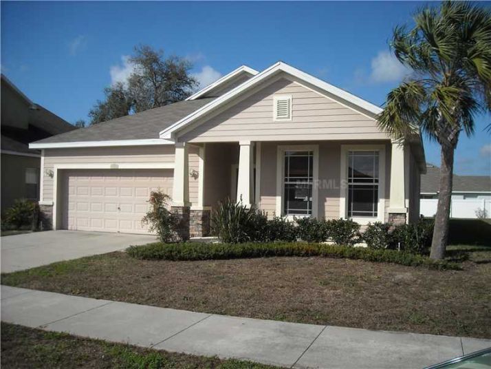 3222 Azalea Blossom Dr, Plant City, FL 33567