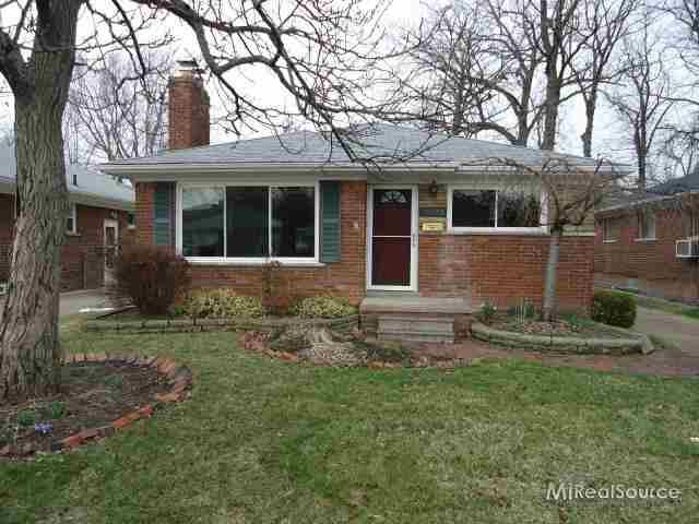 20873 Anita St, Harper Woods, MI 48225