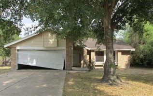 903 Mountain Meadows Dr, Katy, TX 77450