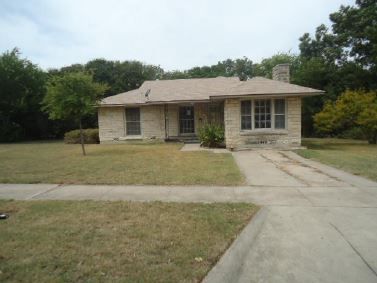 1702 S 39th St, Temple, TX 76504