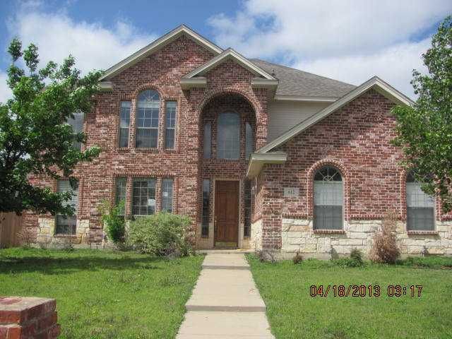 612 Trails End Ct, Hurst, TX 76054