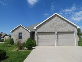 402 S Woodlawn St, Parker City, IN 47368