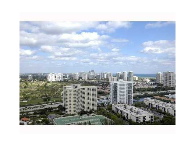 3340 NE 190 ST # 805, Miami, FL 33180