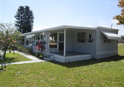 5 Steamboat Road, Sebastian, FL 32976