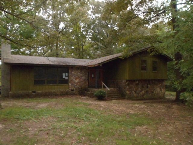 505 Tammy Trl, Gadsden, AL 35901