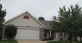 626 Castlebrook Dr, Saint Peters, MO 63376