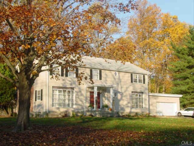 3 Chatham Drive, Trumbull, CT 06611