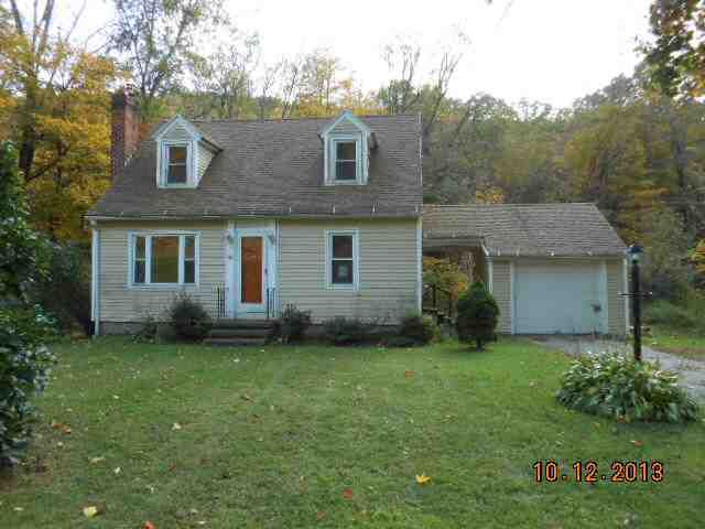 403 Oxford Road, Oxford, CT 06478