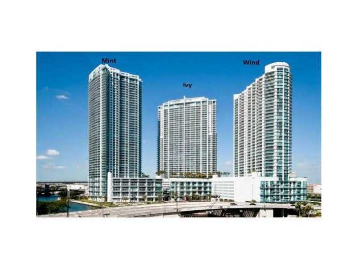 90 SW 3 ST # 2105, Miami, FL 33130