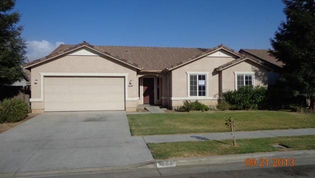 1268 Sherman St, Tulare, CA 93274