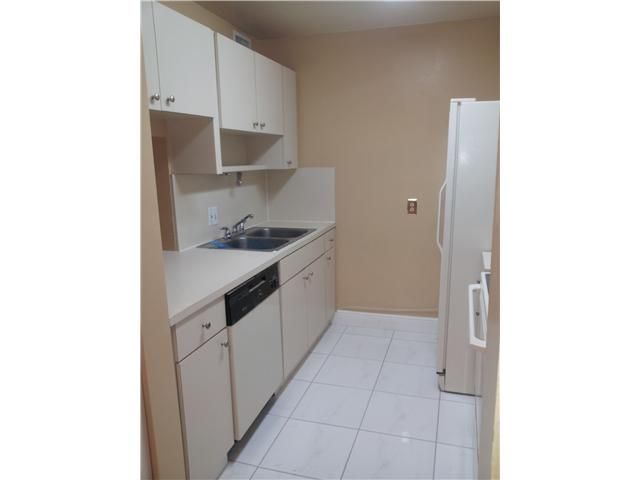 300 W 74 PL # 301, Hialeah, FL 33014