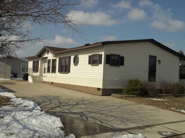 49881 Darlington Ct. Lot#204, Utica, MI 48315