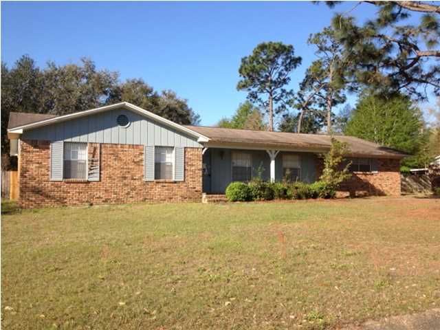 2151 Yardley Dr, Pensacola, FL 32526