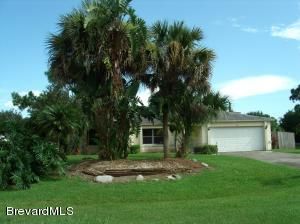 460 Vin Rose Cir Se, Palm Bay, FL 32909