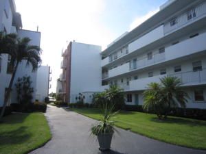 1810 New Palm Way Apt 314, Boynton Beach, FL 33435