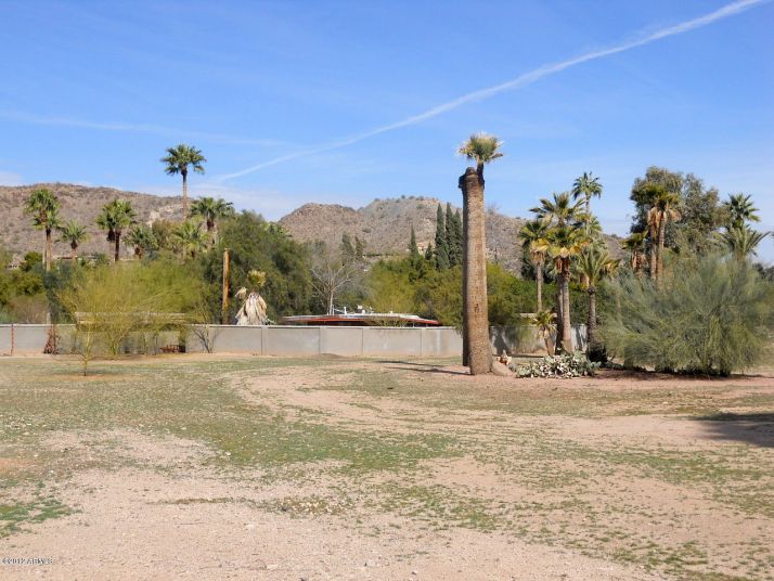 E Lincoln Dr, Paradise Valley, AZ 85253